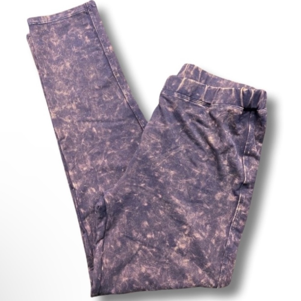 Hayden purple printed acid wash legging size small